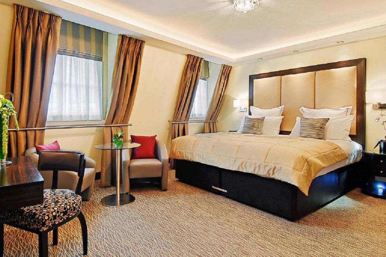 Montcalm Mayfair, Autograph Collection Лондон Екстериор снимка A room at the Mandarin Oriental, Munich